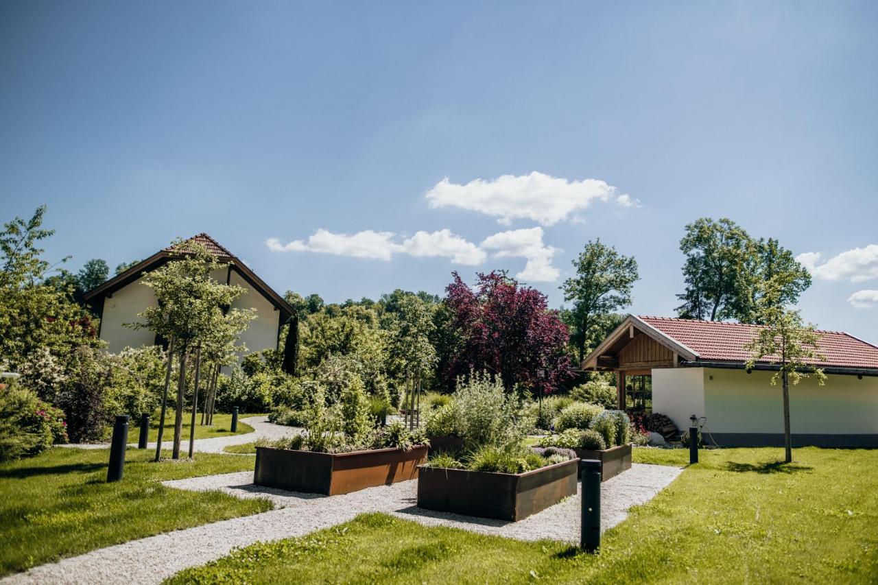 Angermuehle Landgasthof Altenmarkt an der Alz 외부 사진